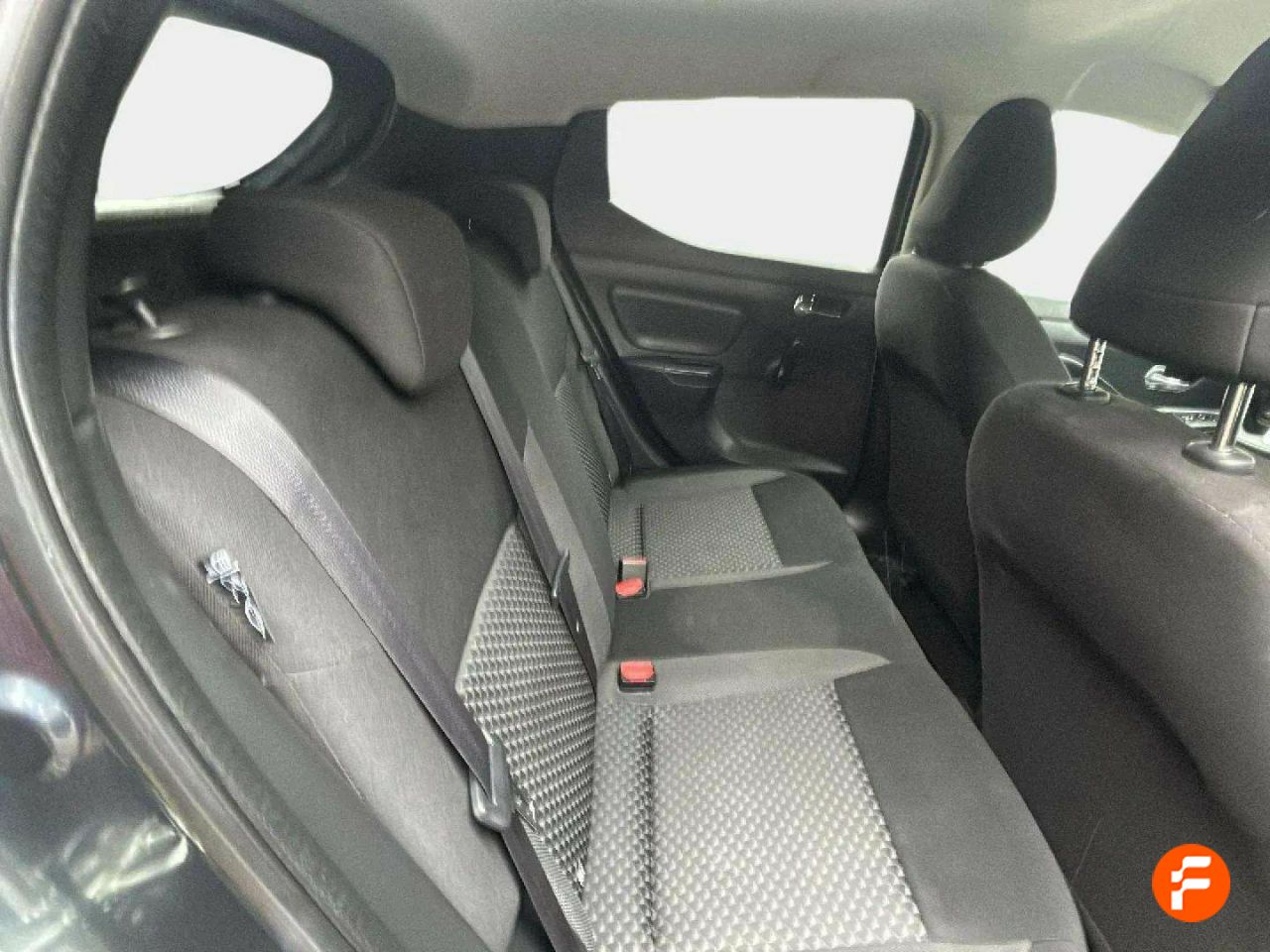 Foto Nissan Micra 16
