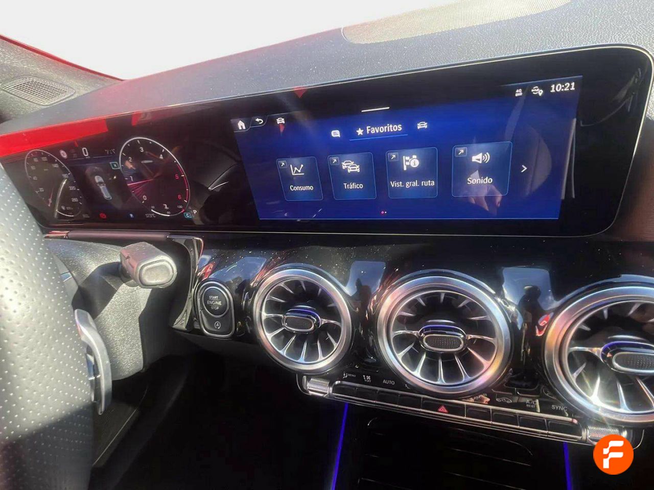 Foto Mercedes-Benz Clase GLA 15