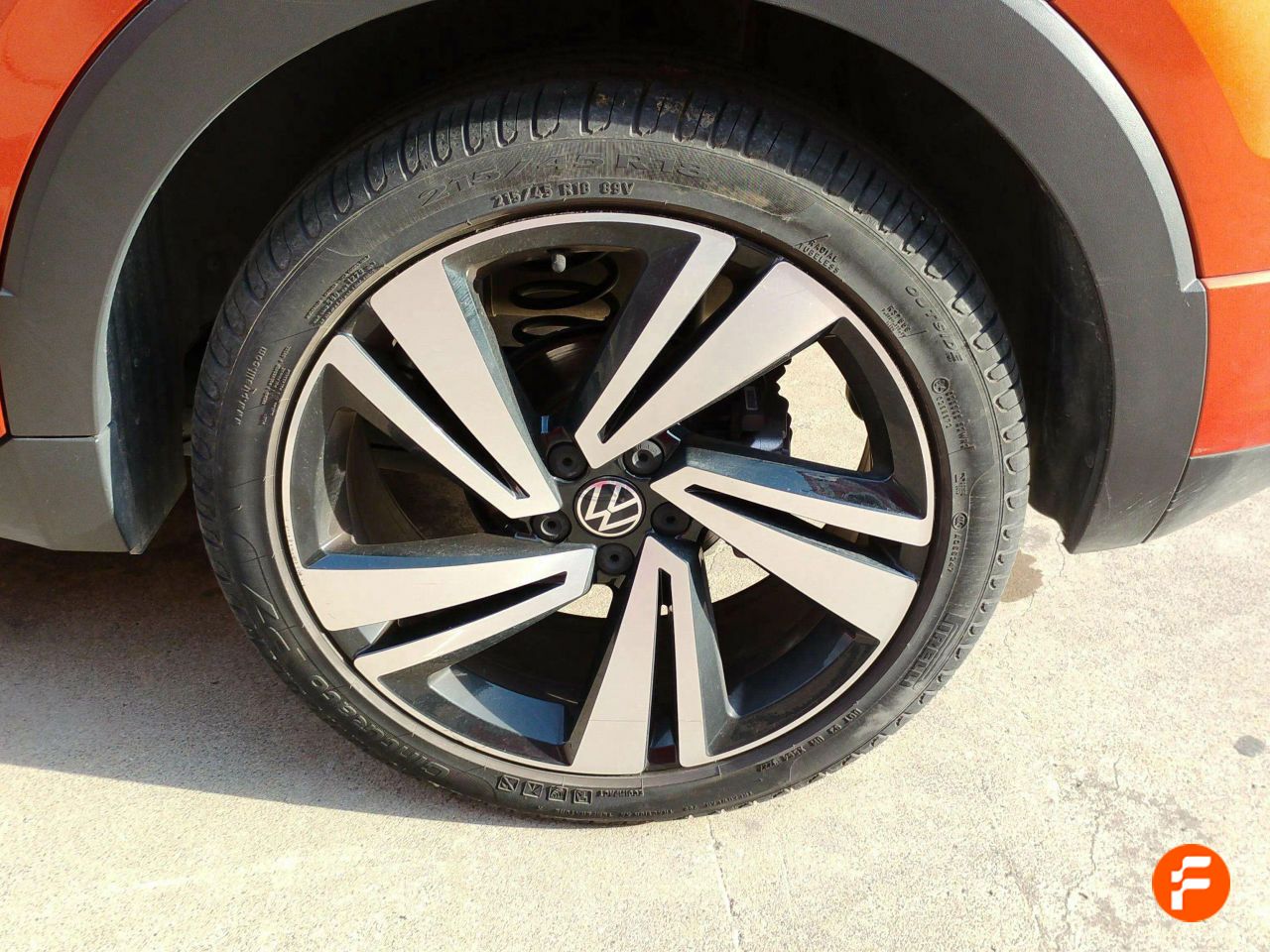 Foto Volkswagen T-Cross 25
