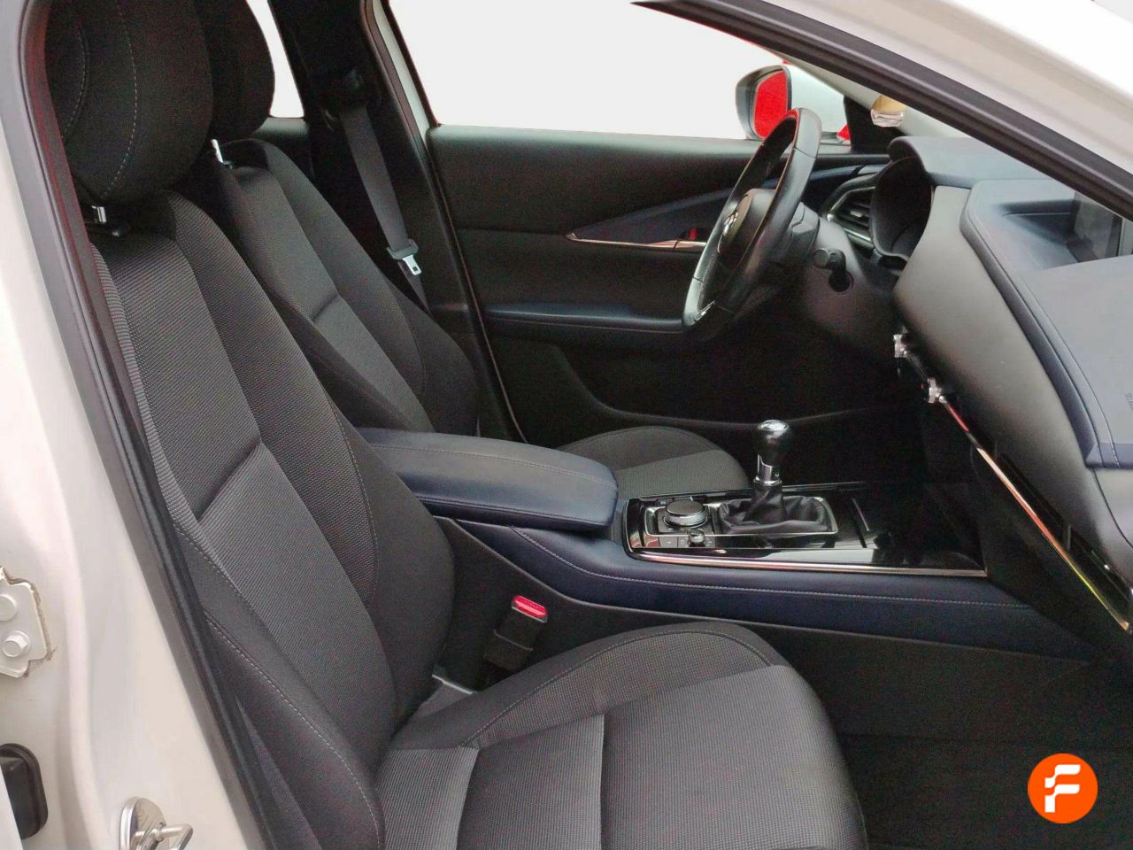 Foto Mazda CX-30 18