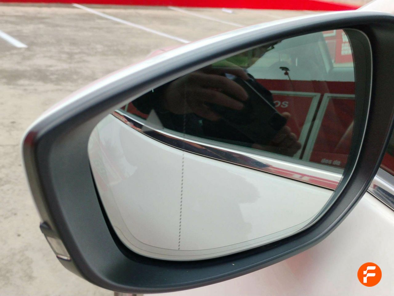 Foto Mazda CX-30 21