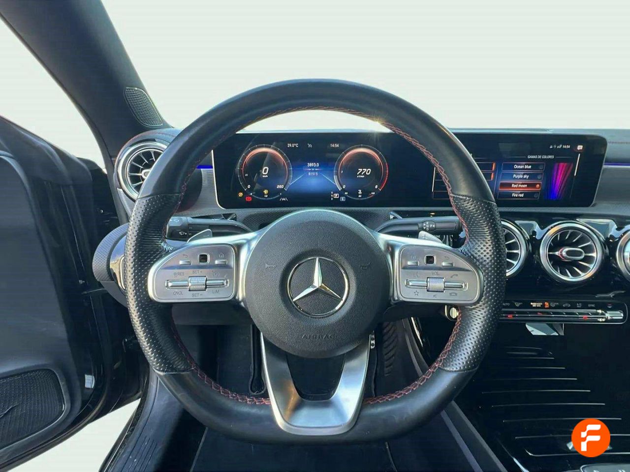 Foto Mercedes-Benz Clase CLA 13
