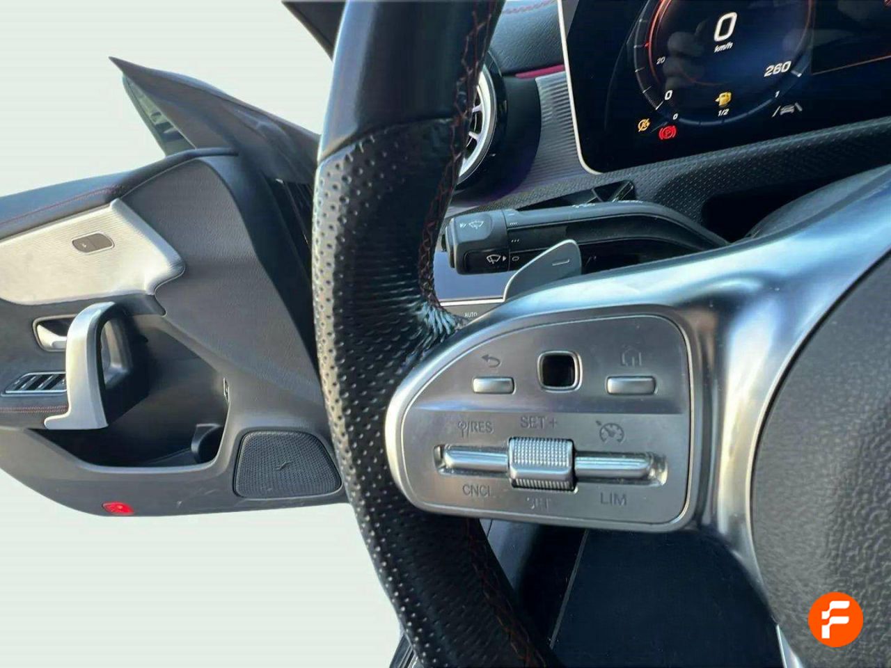 Foto Mercedes-Benz Clase CLA 16