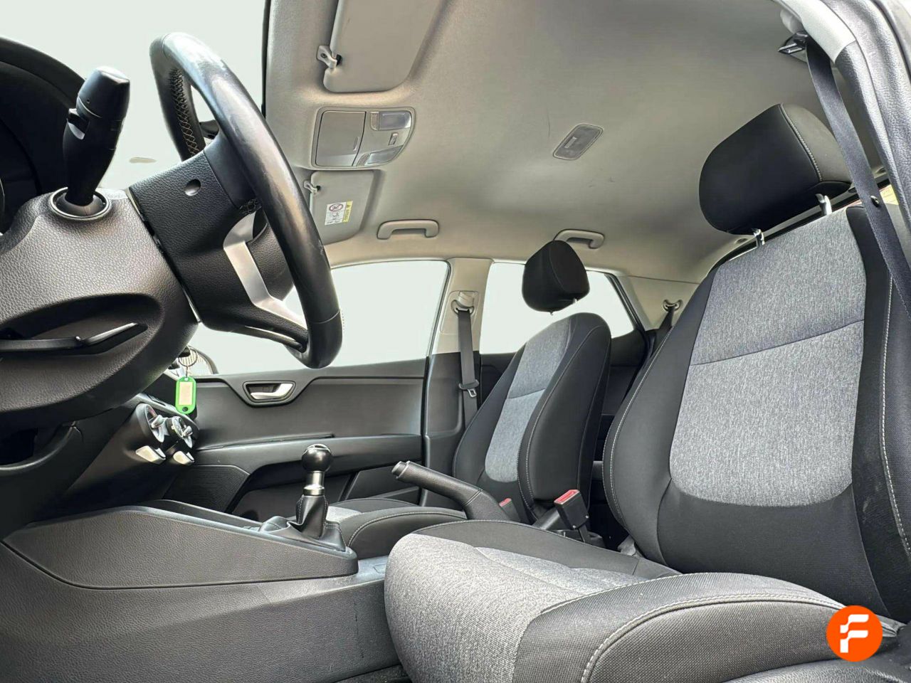 Foto Kia Stonic 10