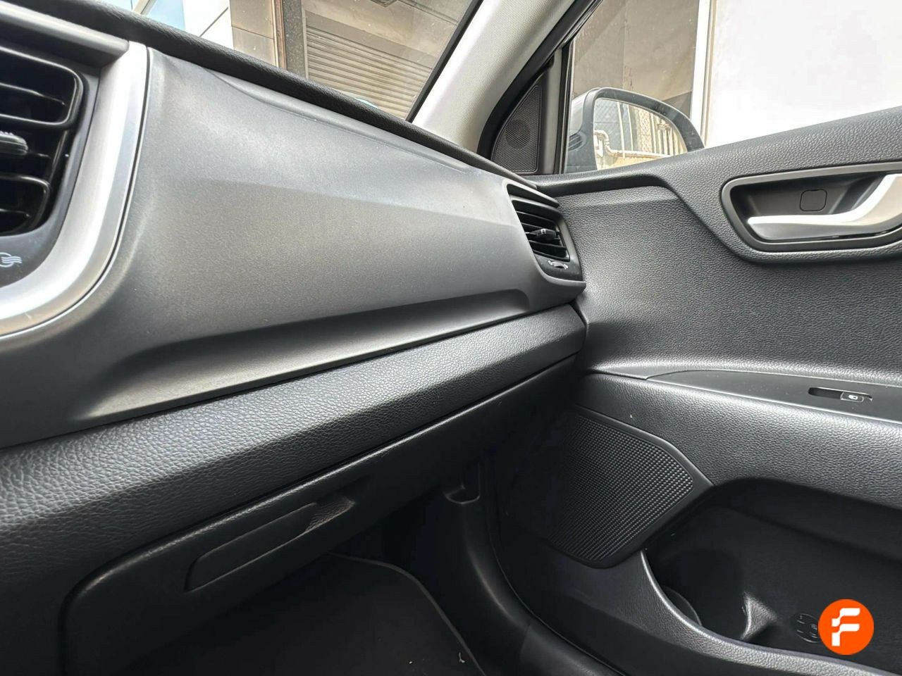 Foto Kia Stonic 24