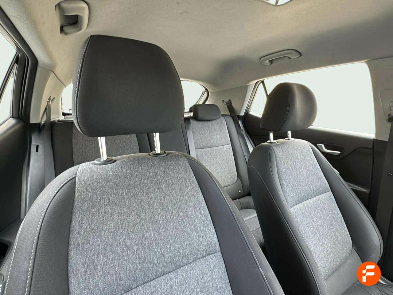 Foto Kia Stonic 27
