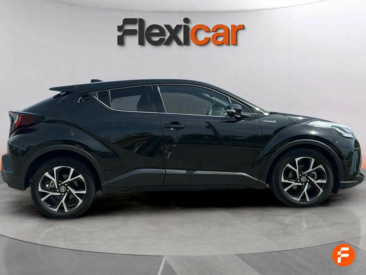 Foto Toyota C-HR 13