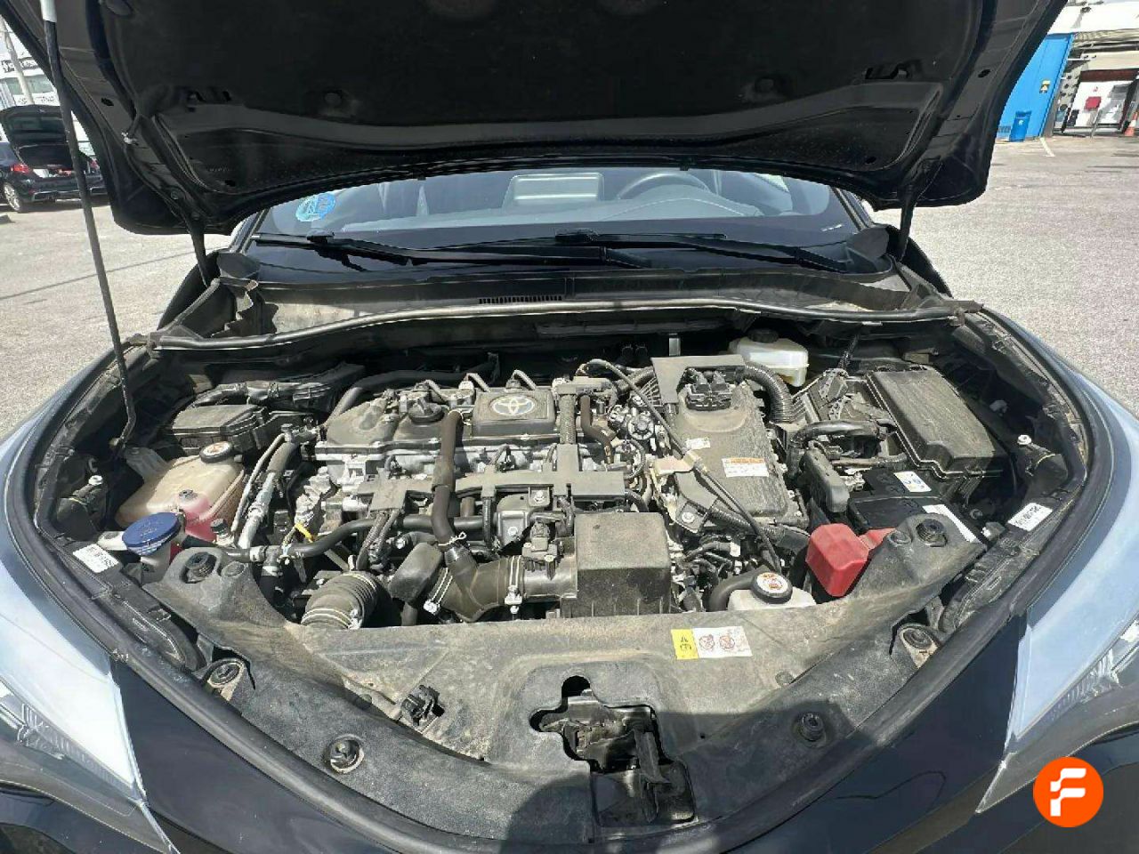 Foto Toyota C-HR 23