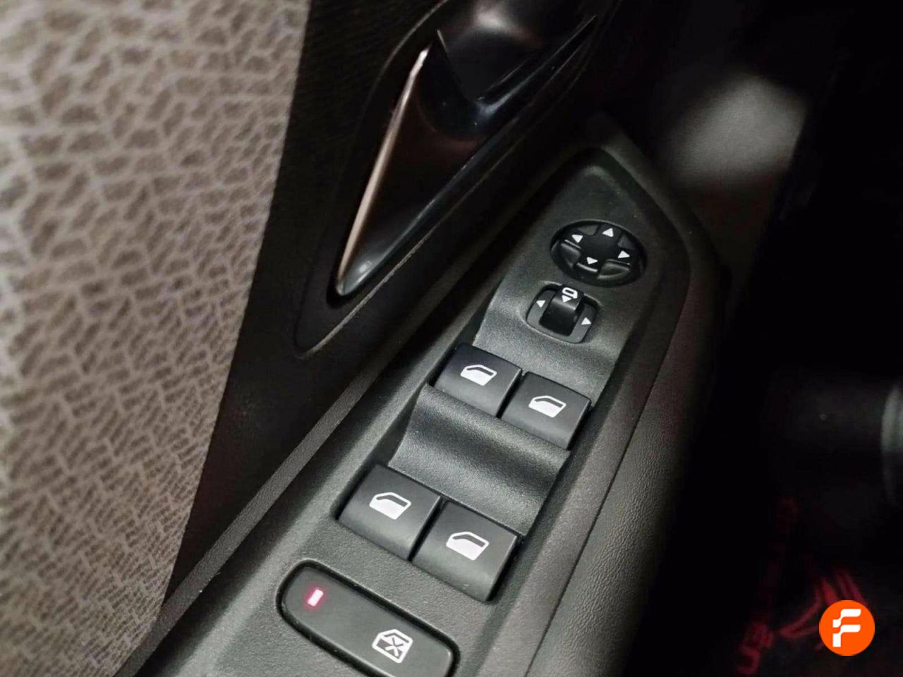 Foto Citroën C4 23