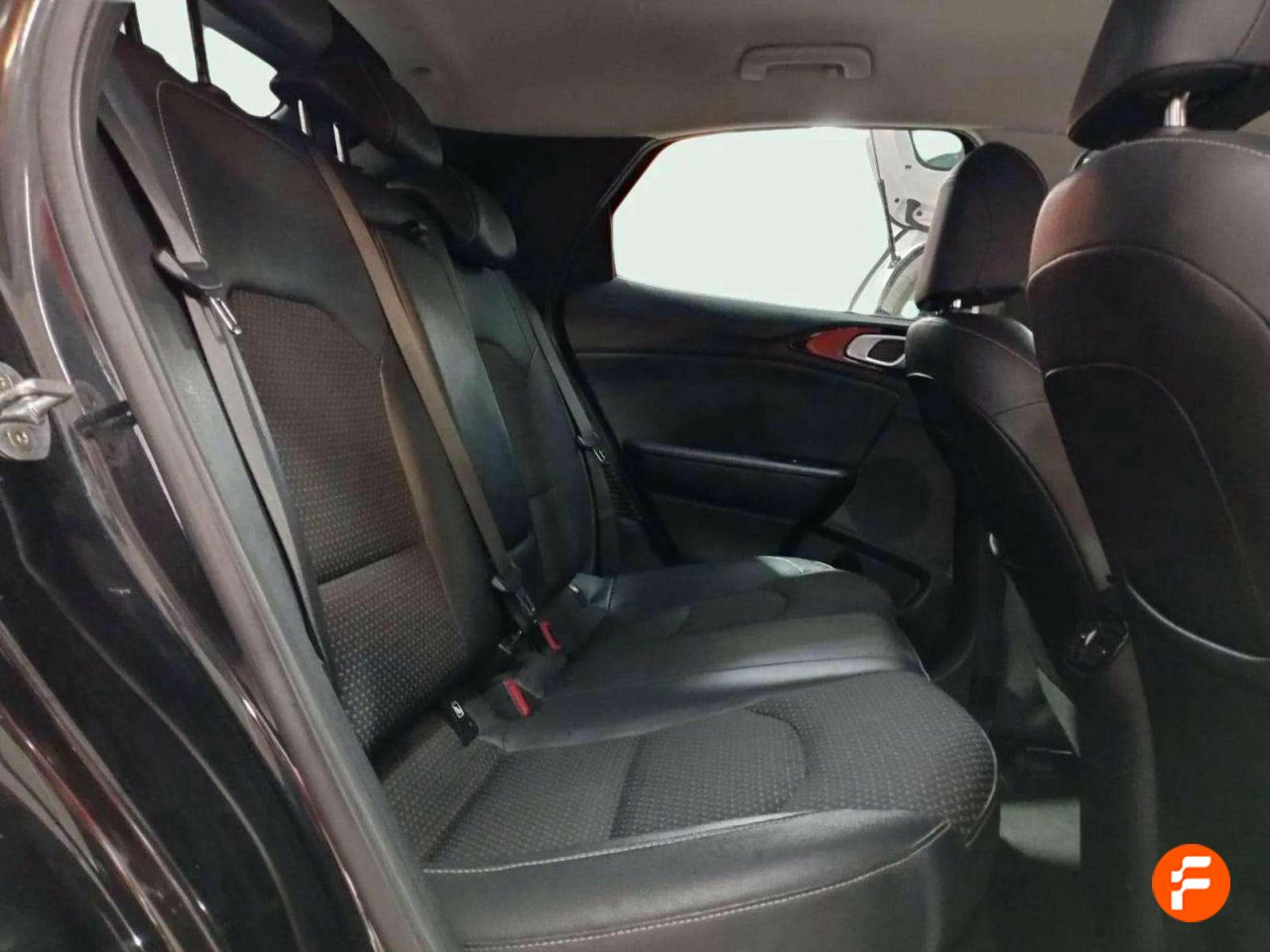 Foto Kia XCeed 14