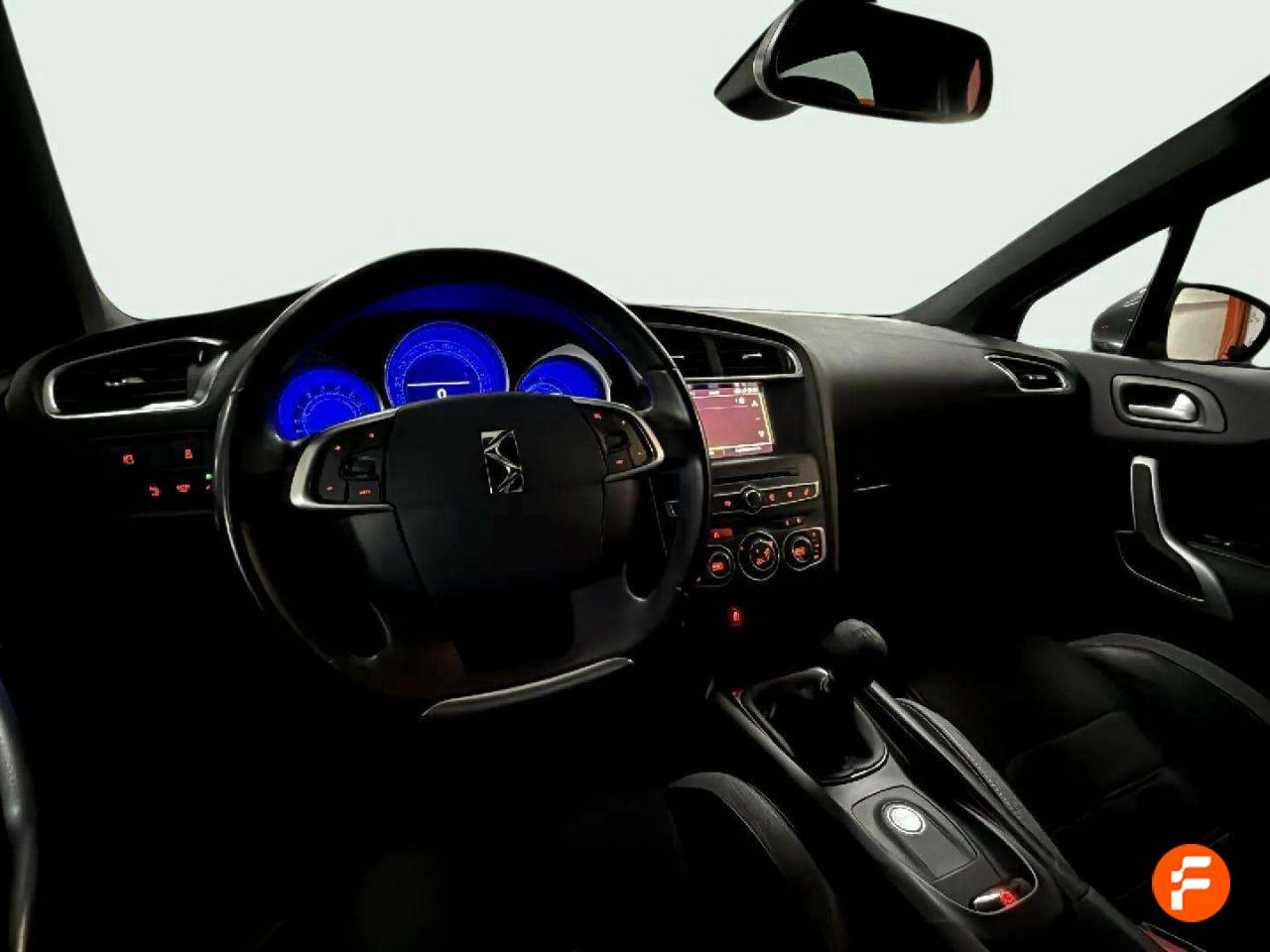 Foto DS Automobiles DS 4 14