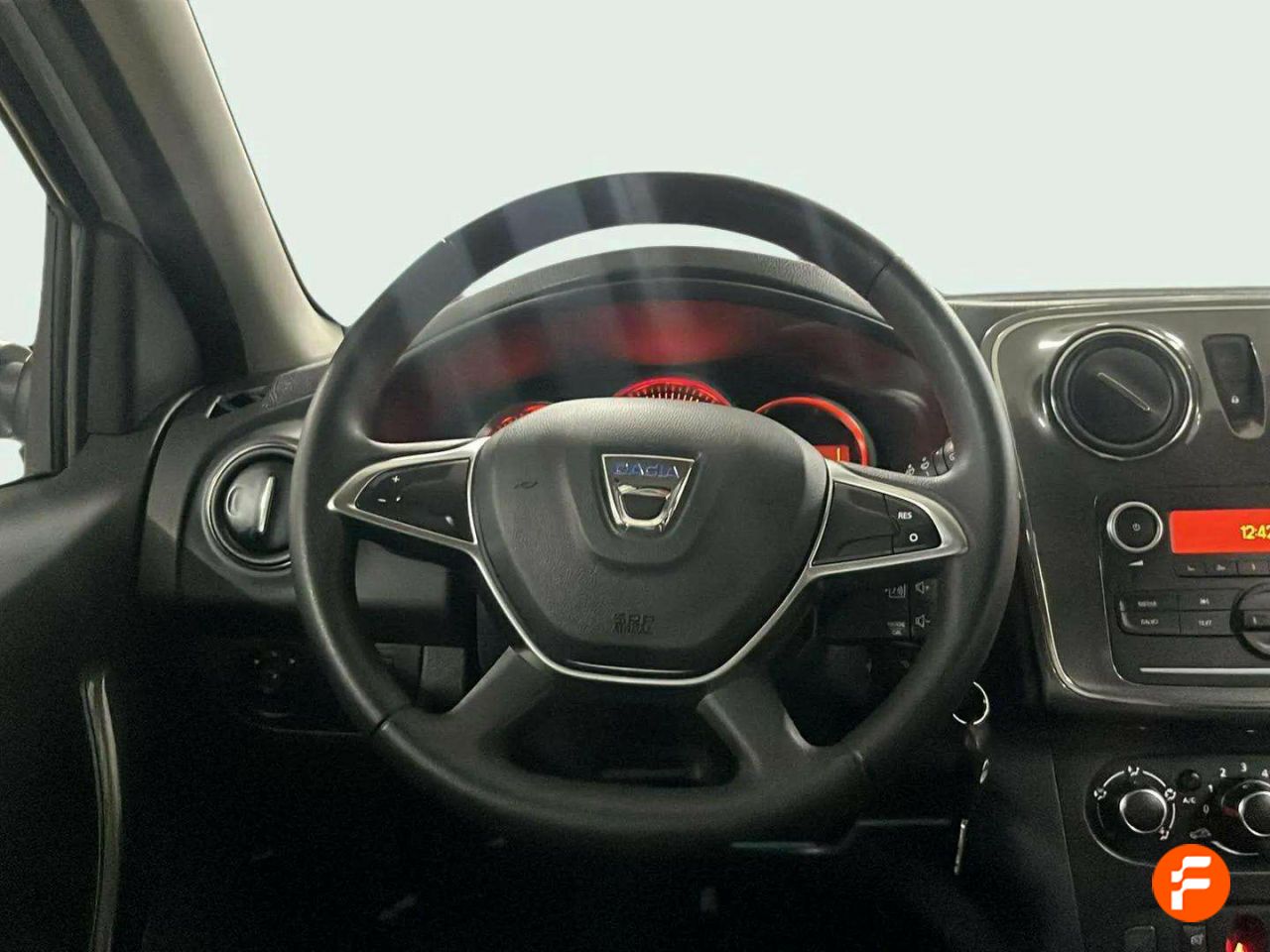 Foto Dacia Sandero 12
