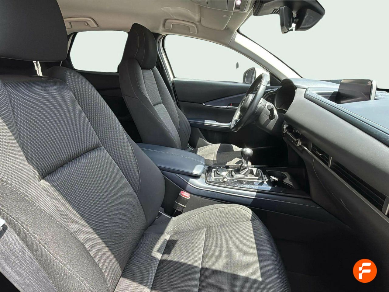 Foto Mazda CX-30 24