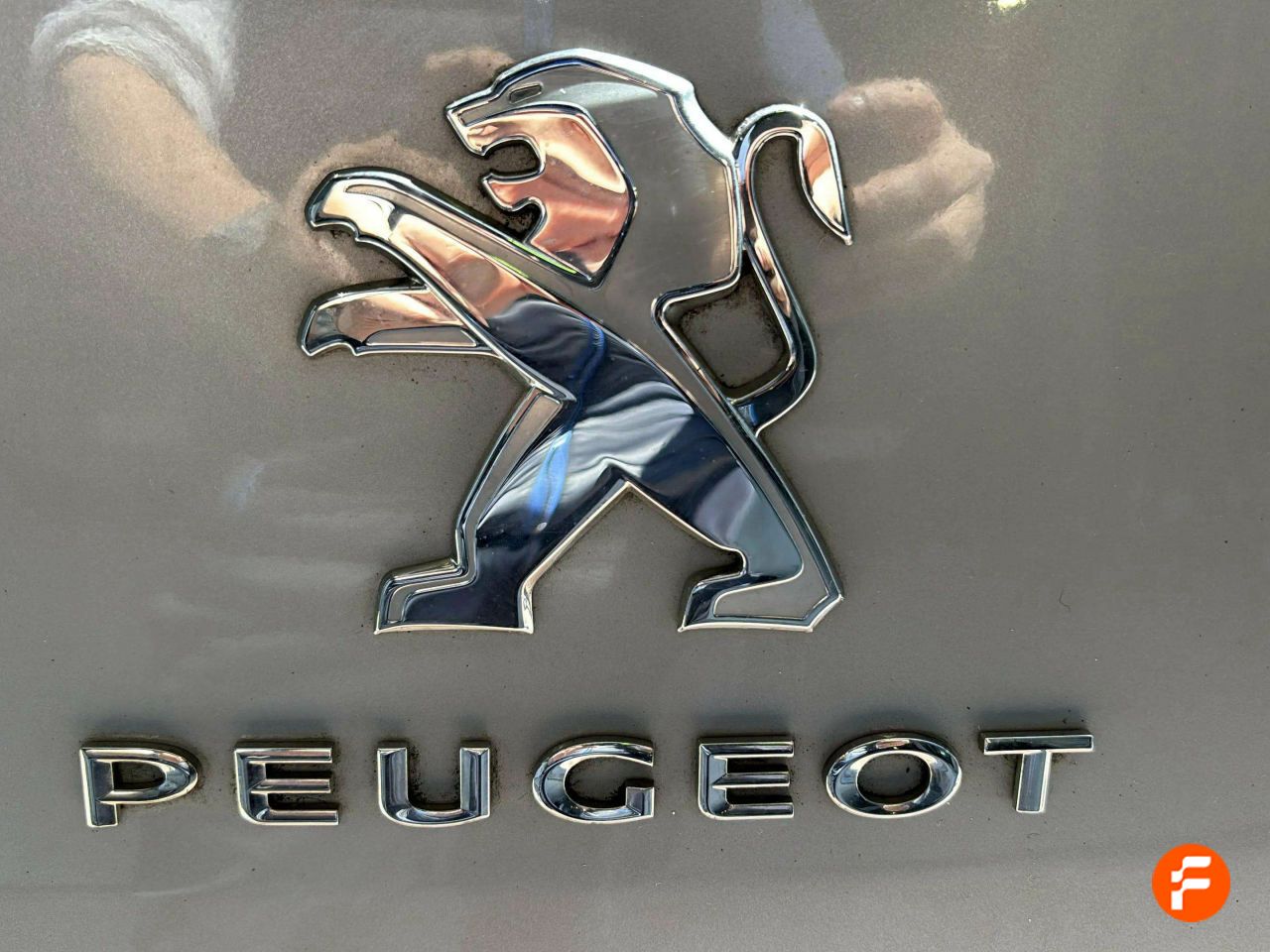 Foto Peugeot Rifter 11