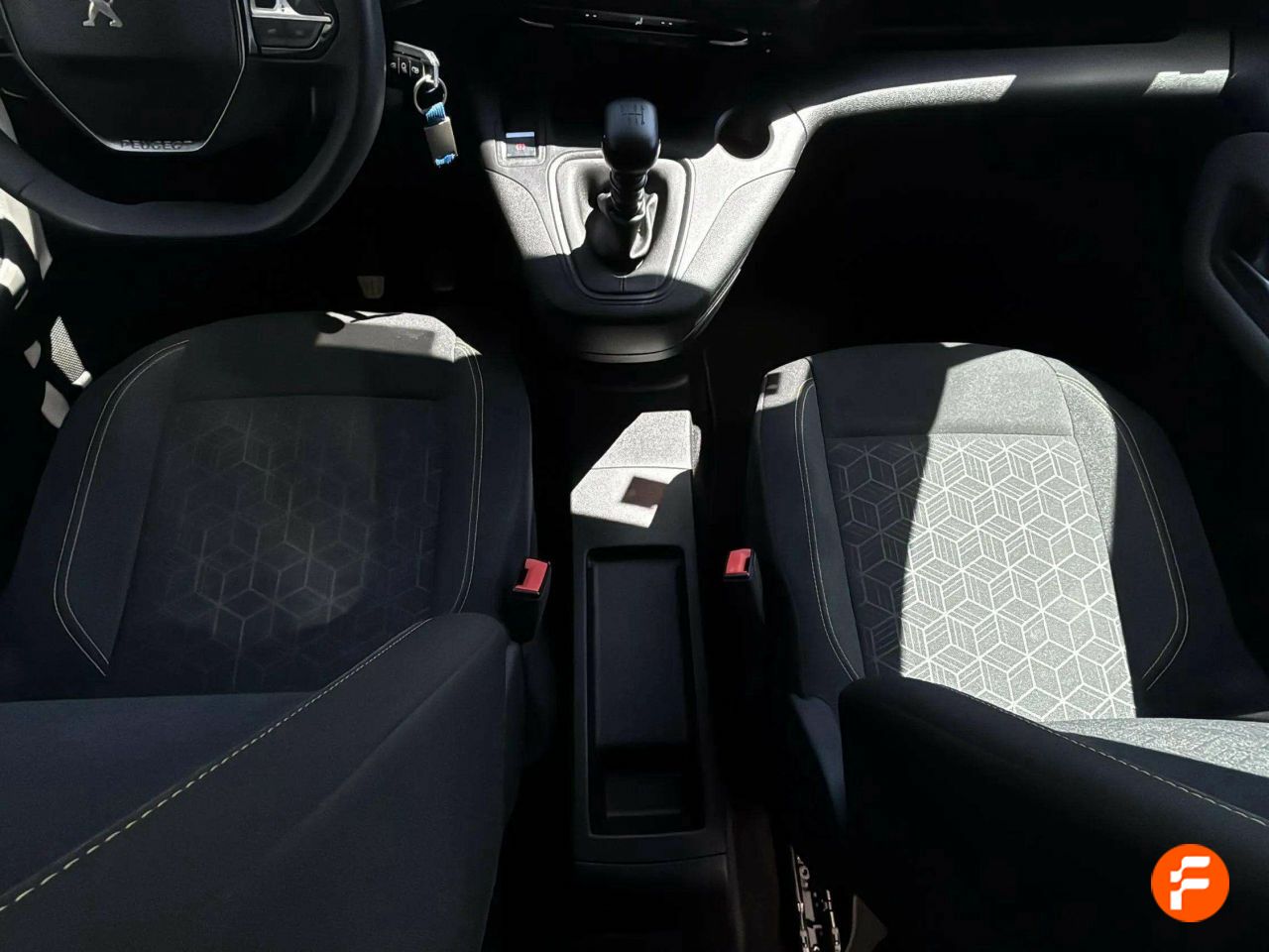 Foto Peugeot Rifter 14