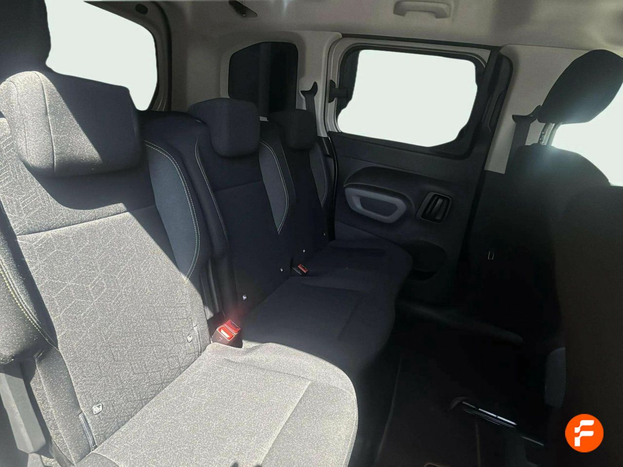 Foto Peugeot Rifter 20