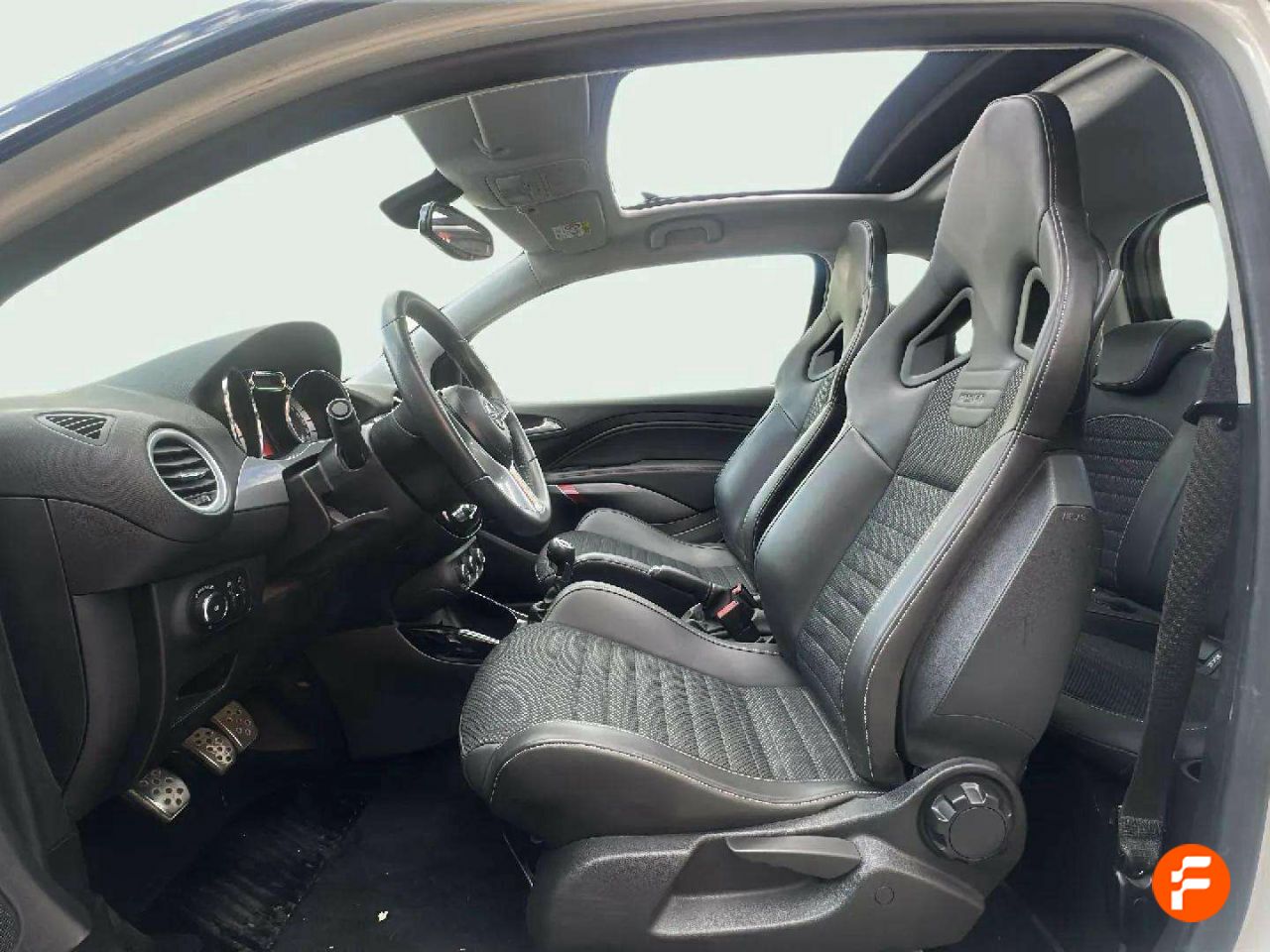 Foto Opel Adam 13