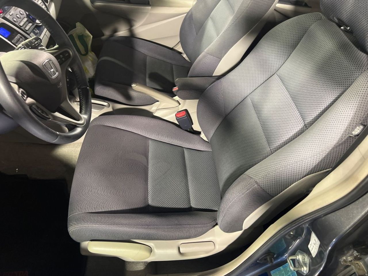 Foto Honda Insight 12