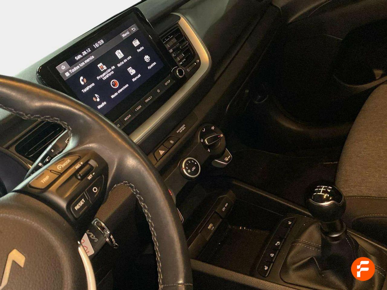 Foto Kia Stonic 17