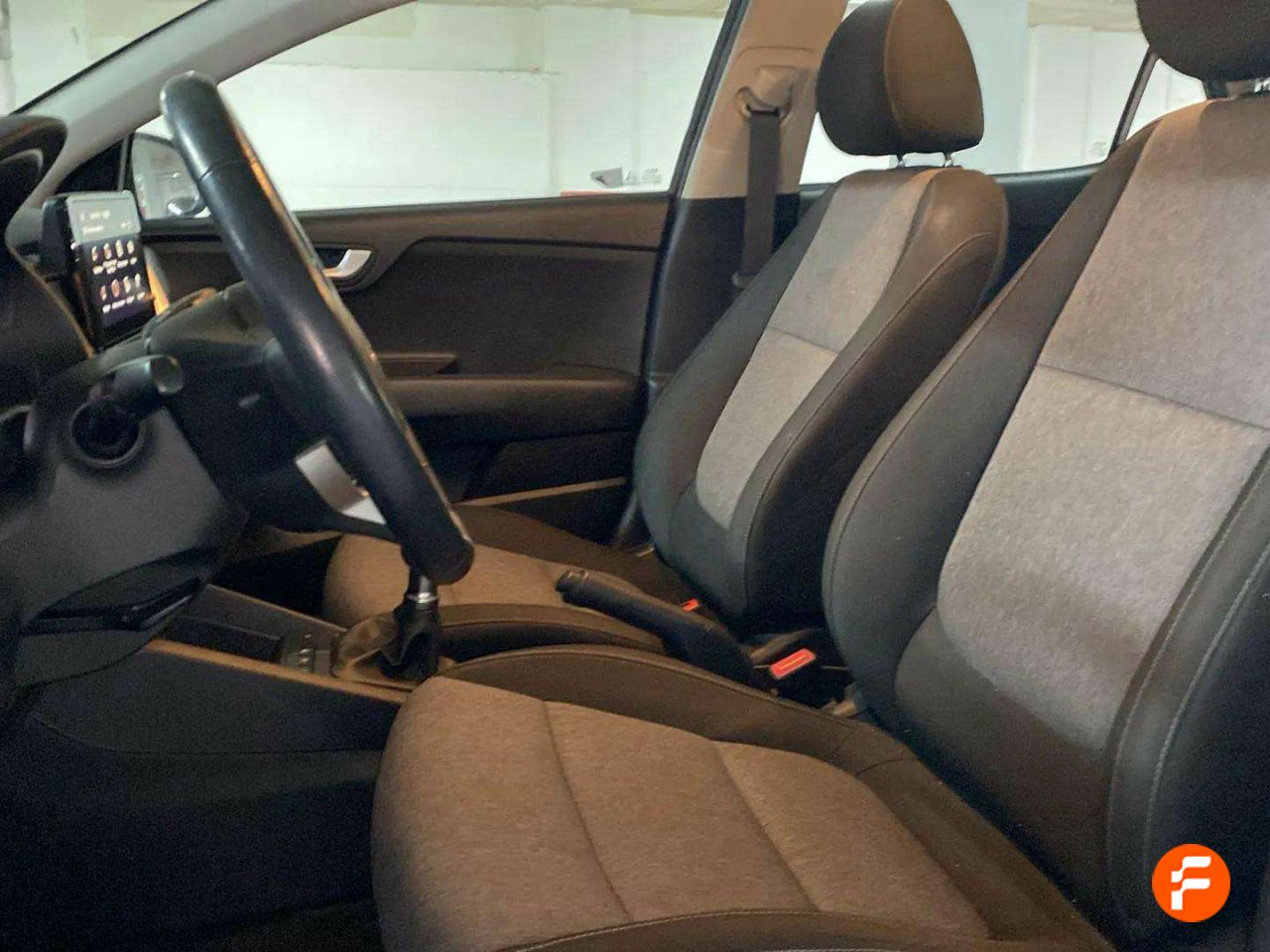 Foto Kia Stonic 20