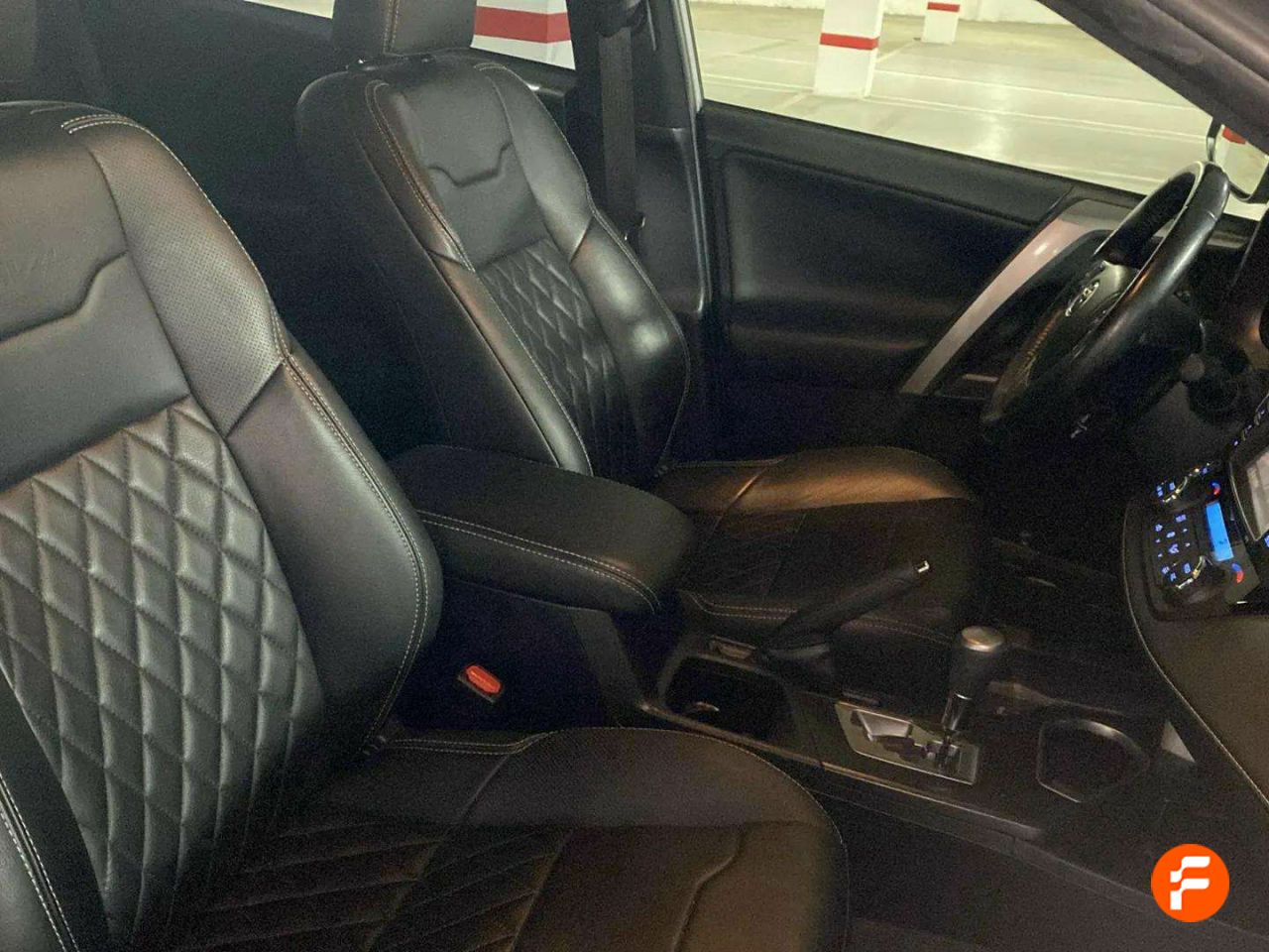 Foto Toyota Rav4 24
