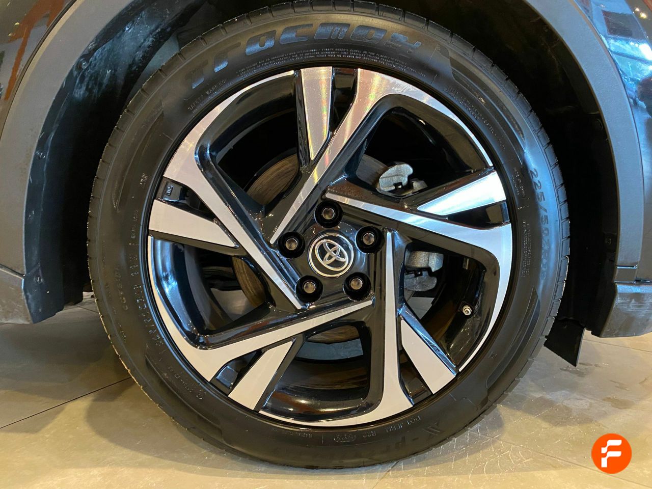 Foto Toyota C-HR 27