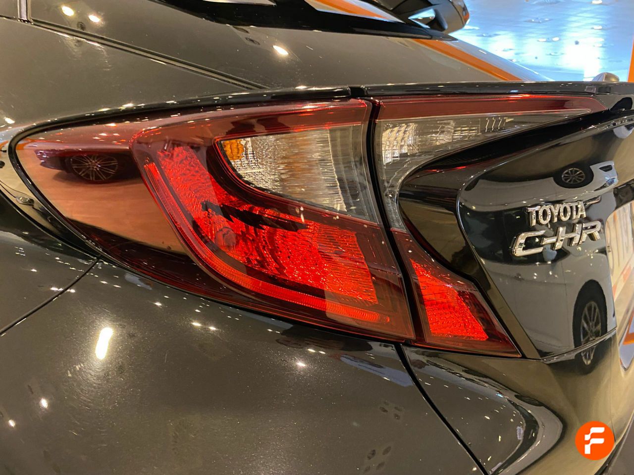 Foto Toyota C-HR 34
