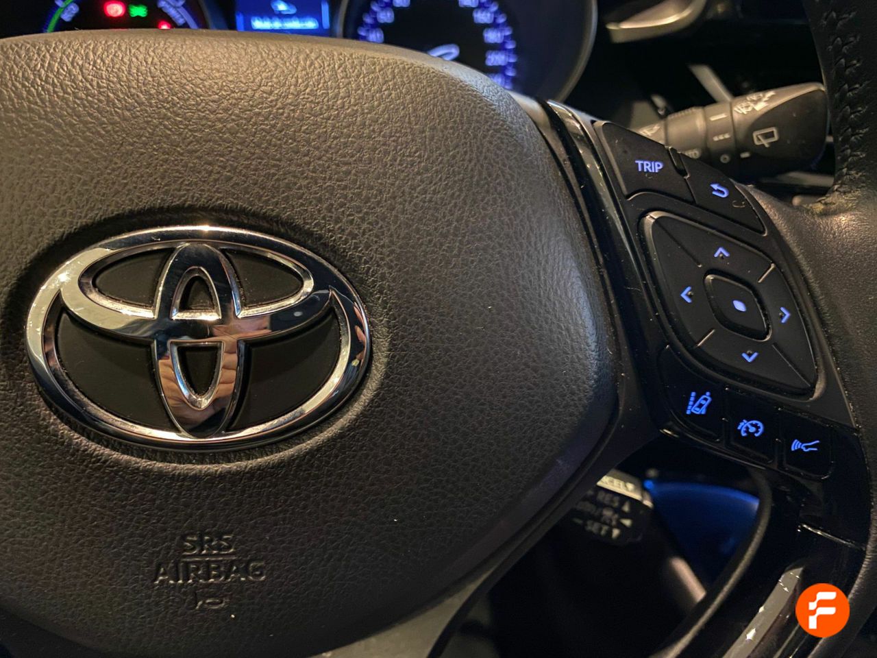 Foto Toyota C-HR 14