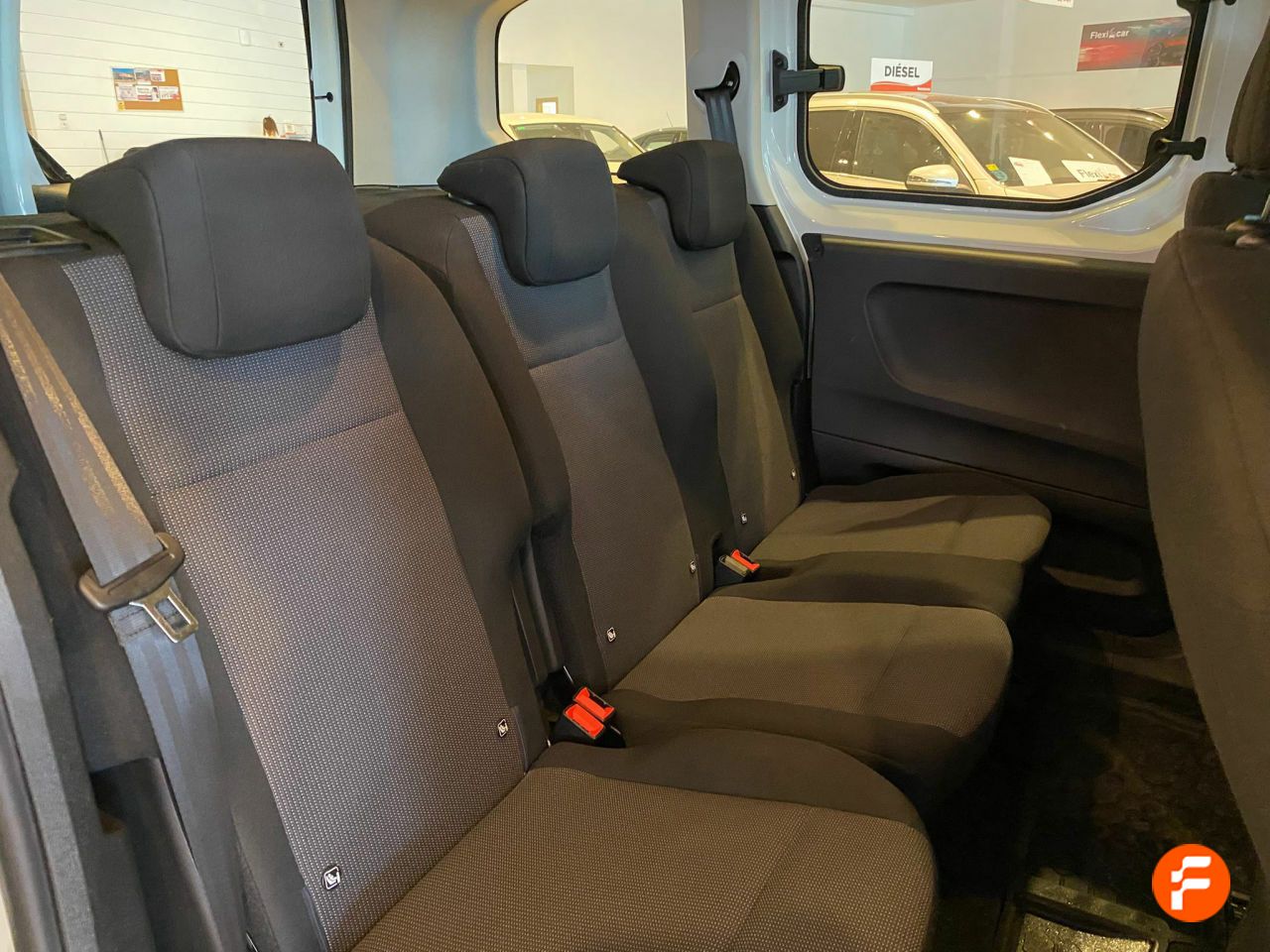 Foto Peugeot Rifter 21