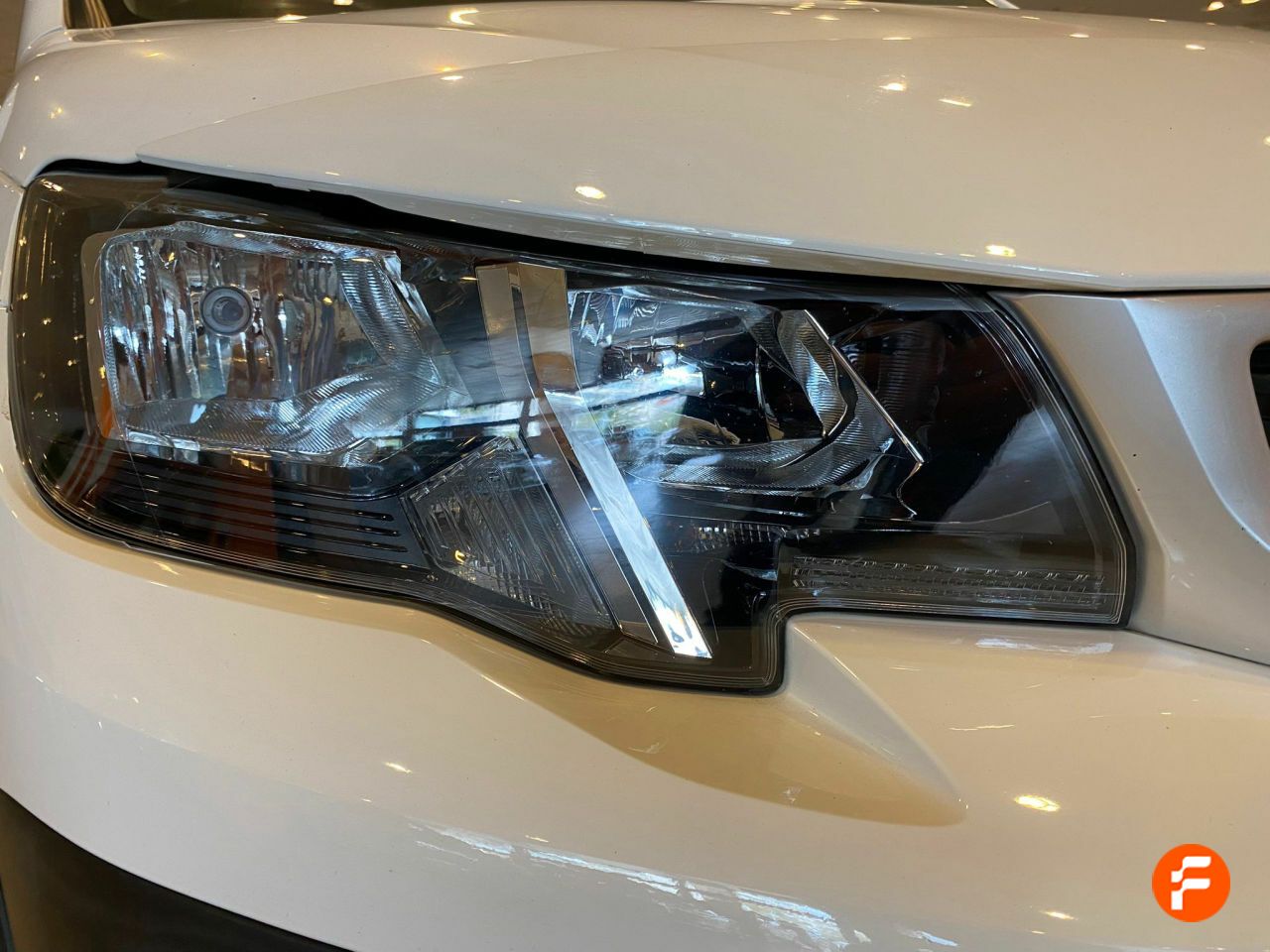 Foto Peugeot Rifter 34