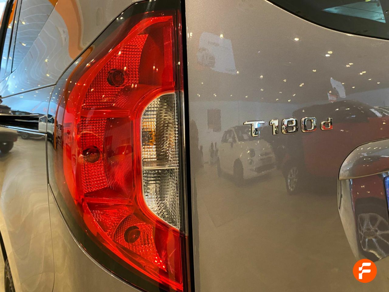 Foto Mercedes-Benz Clase T 39