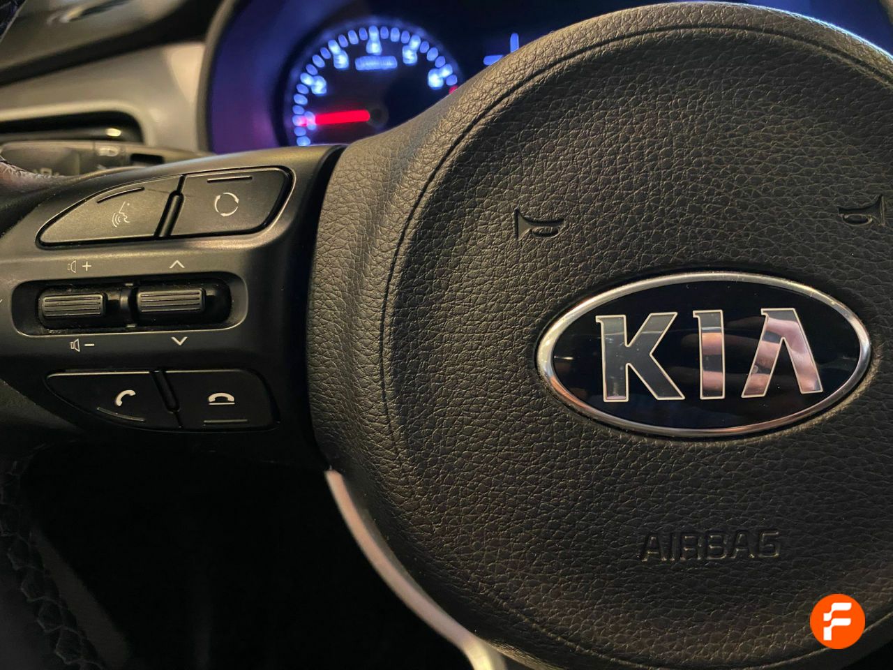 Foto Kia Stonic 12