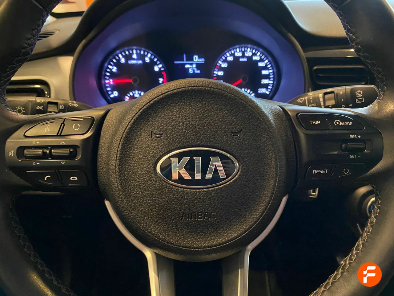 Foto Kia Stonic 13