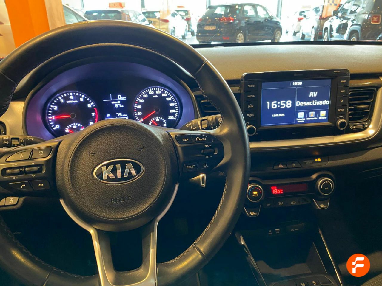 Foto Kia Stonic 15