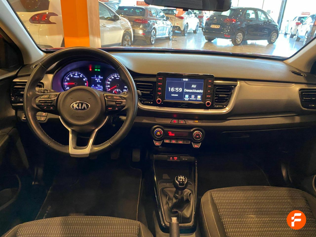 Foto Kia Stonic 17
