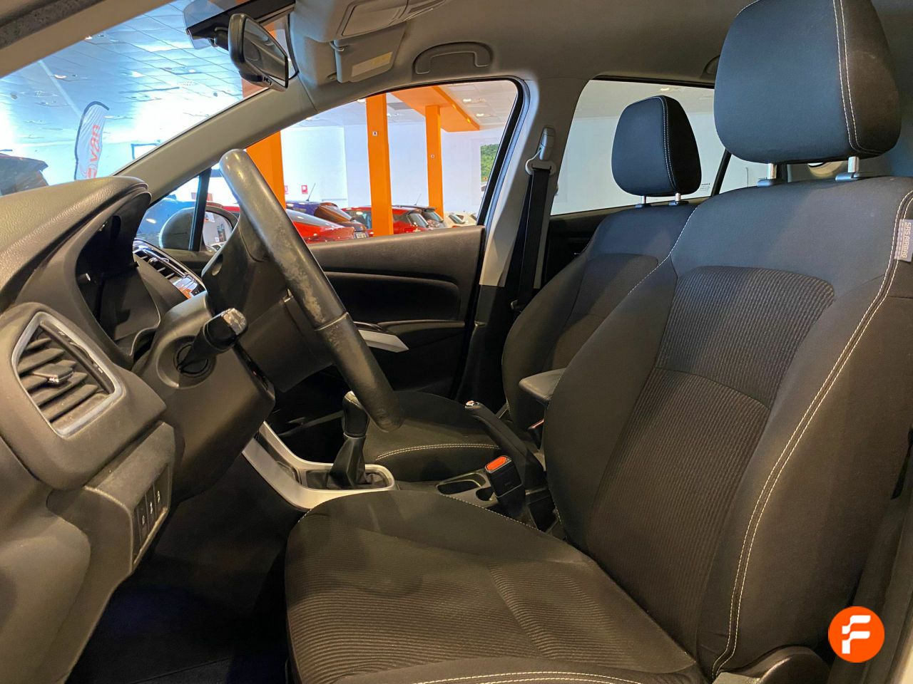 Foto Suzuki SX4 11