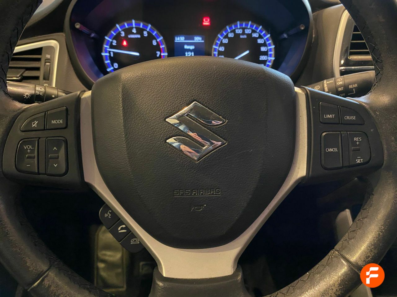Foto Suzuki SX4 13