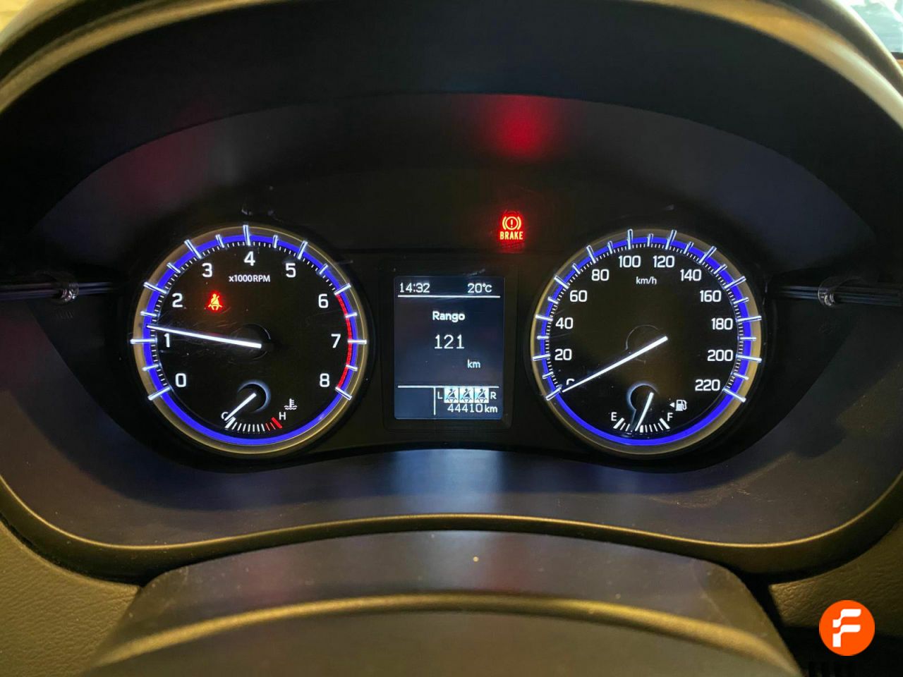 Foto Suzuki SX4 16
