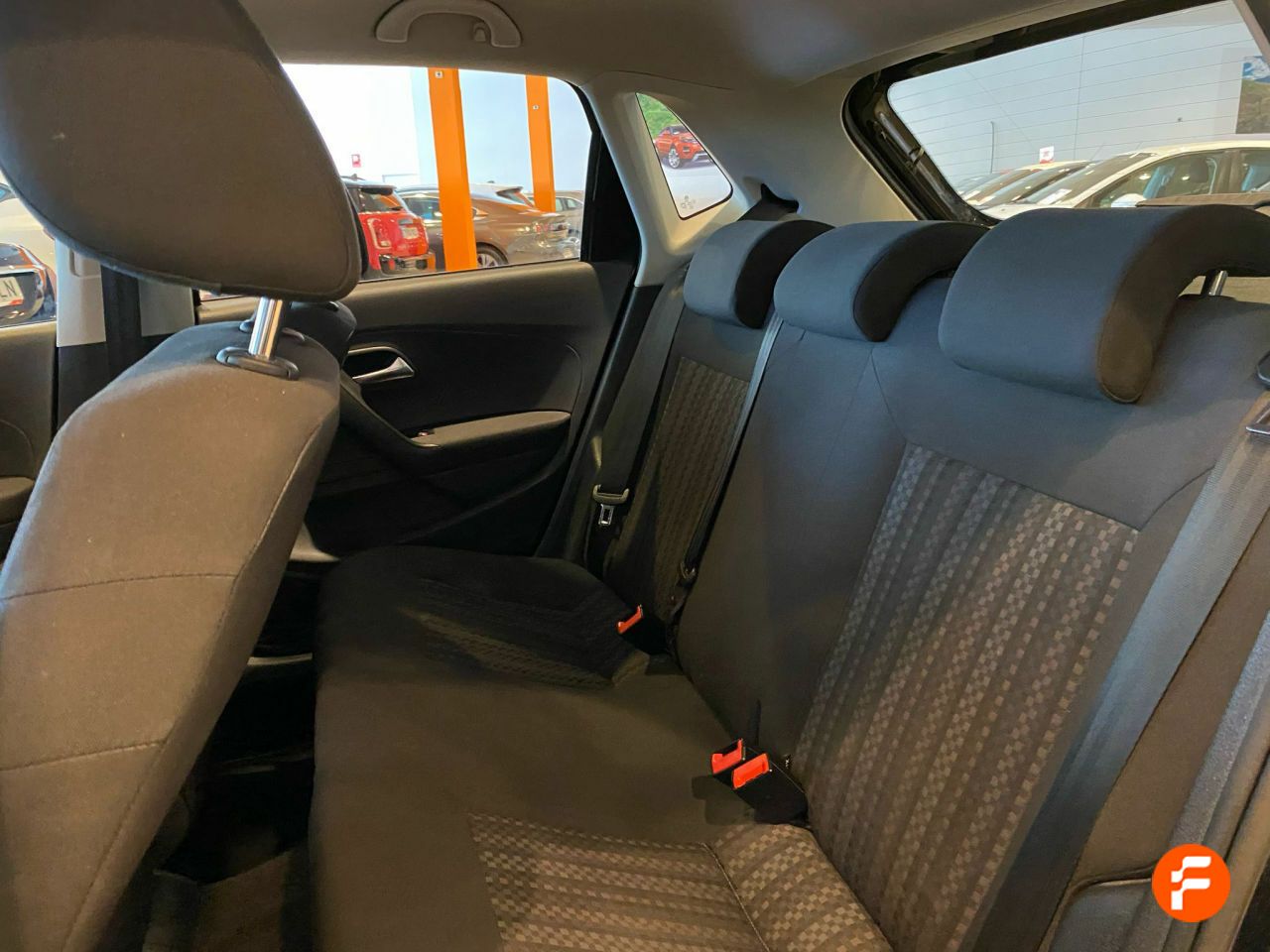 Foto Volkswagen Polo 23