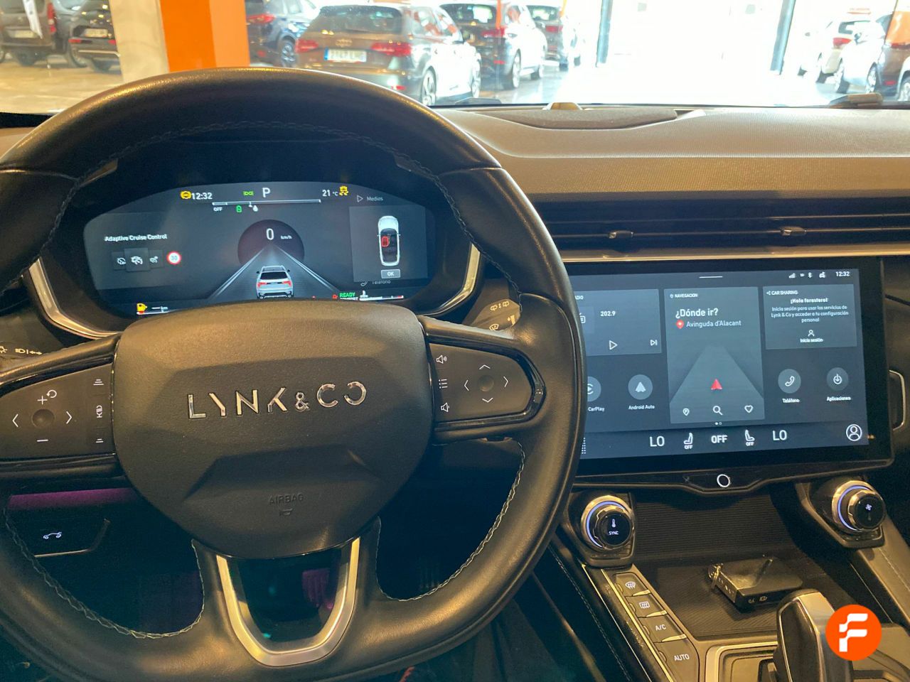Foto LYNK&CO 01 17