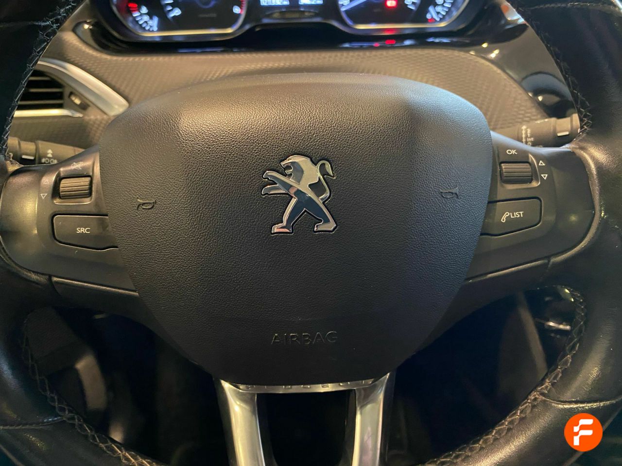 Foto Peugeot 208 13