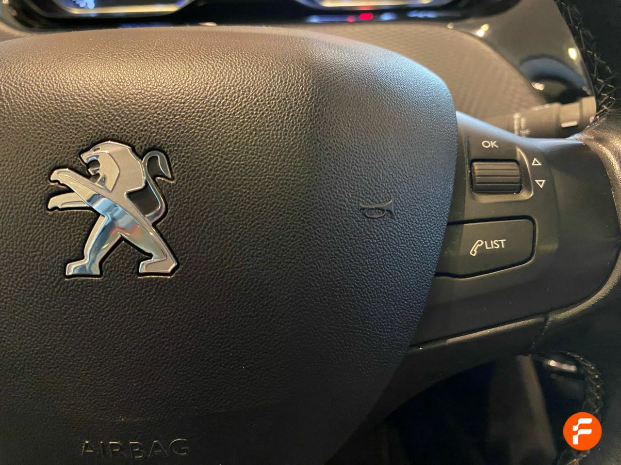Foto Peugeot 208 14