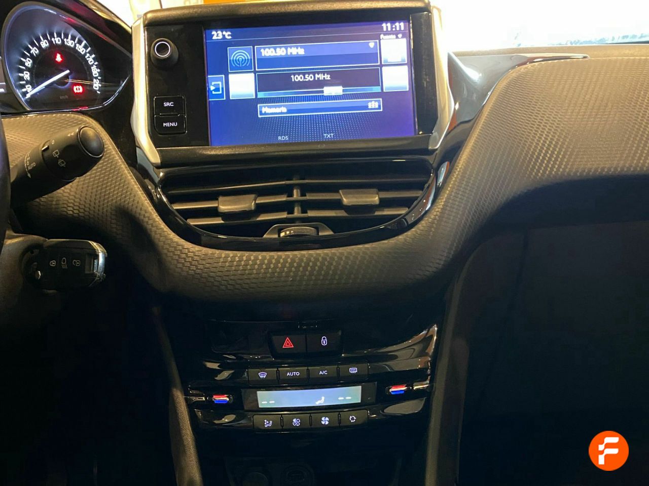 Foto Peugeot 208 21