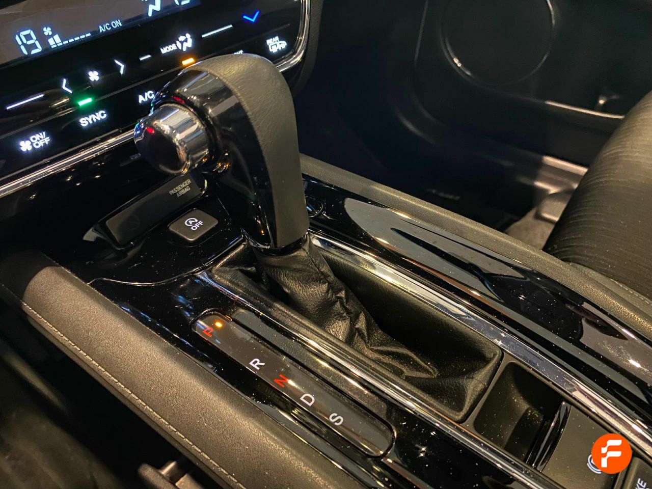 Foto Honda HR-V 23