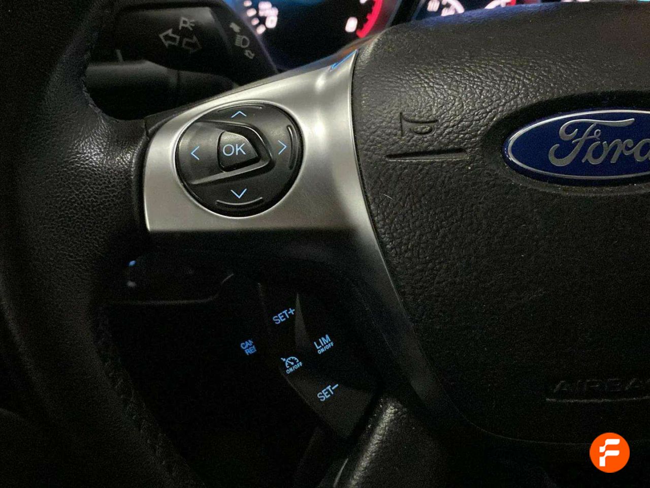 Foto Ford Kuga 17
