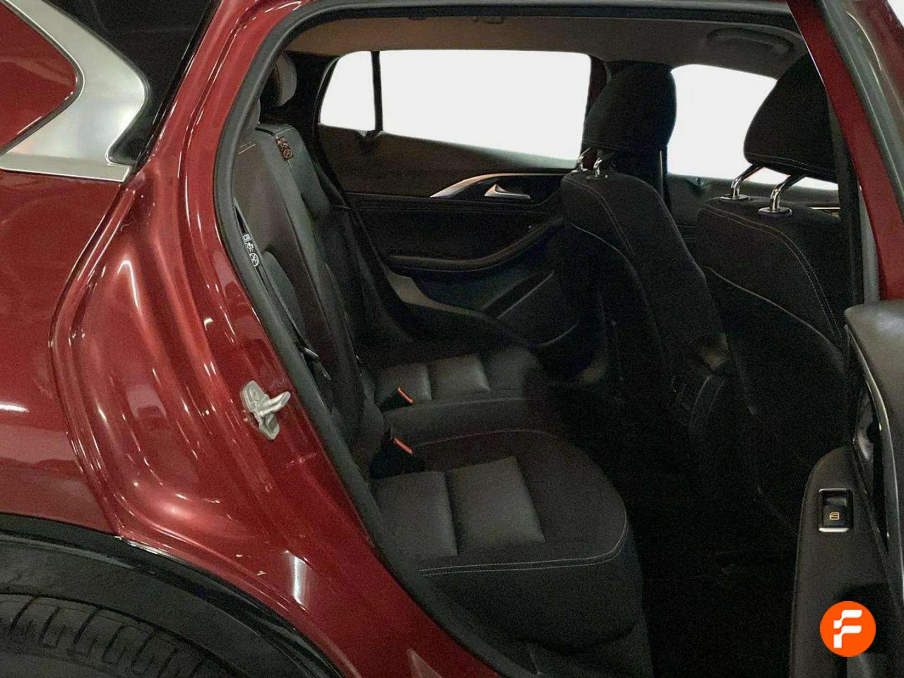 Foto Infiniti Q30 29