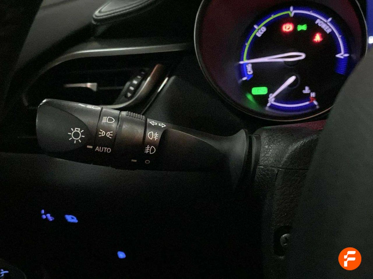 Foto Toyota C-HR 18