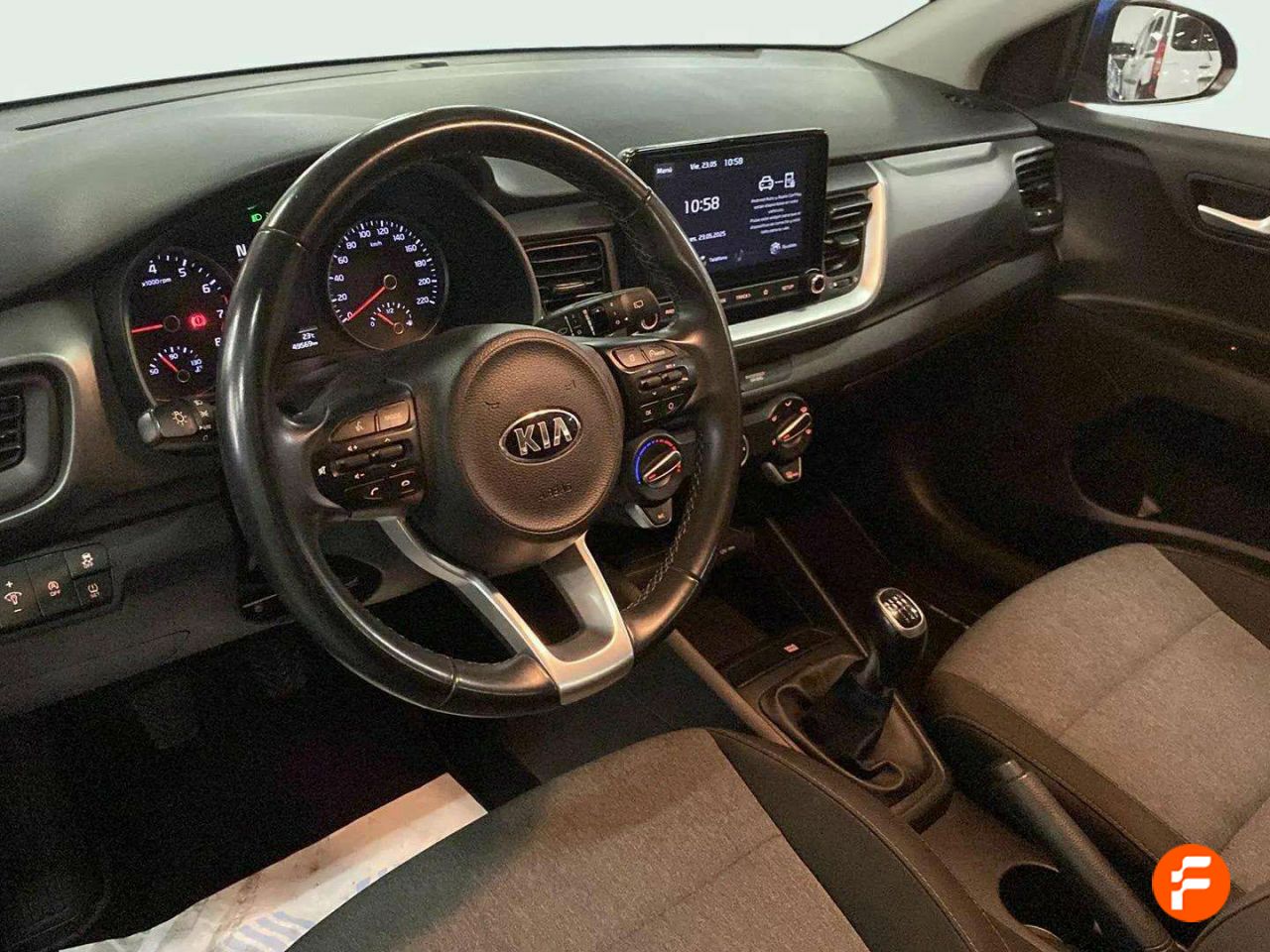 Foto Kia Stonic 11