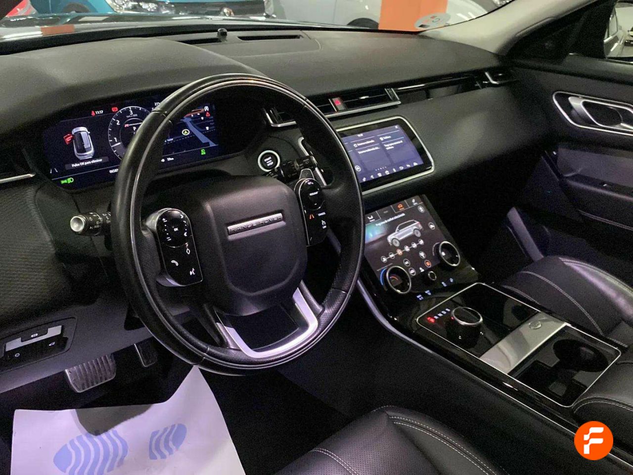 Foto Land-Rover Range Rover Velar 12