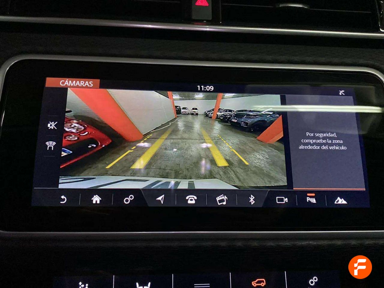 Foto Land-Rover Range Rover Velar 24